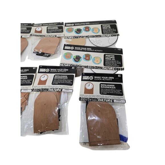 BLACK HISTORY MONTH Activities Lot Traffic Light Clock Change Hands Craft Kit - Picture 4 of 9